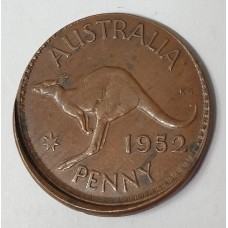 AUSTRALIA 1952 . ONE 1 PENNY . ERROR . LARGE LIP . OFF CENTRE